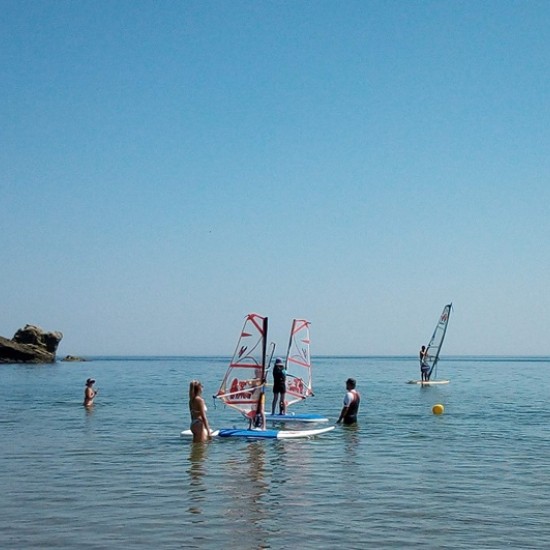Подарете си една необикновена разходка по море с каяк или sup за двама в залива на плаж Нестинарка от Makaroon Подарете си една необикновена разходка по море с каяк или sup за двама в залива на плаж Нестинарка от Makaroon