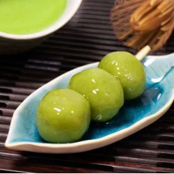 Работилница за традиционни японски сладки Данго мочи и чай Матча в ТеаТоріа - открийте вкусните тайни на Изтока 