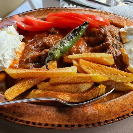 Опознайте вкуса на Ориента с Автентична вечеря по избор за двама в Турски ресторант При майстор Ибо от Makaroon Опознайте вкуса на Ориента с Автентична вечеря по избор за двама в Турски ресторант При майстор Ибо от Makaroon
