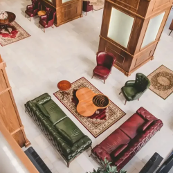 1 нощувка със закуска в суит за двама в хотел Арпезос, гр. Кърджали 1 нощувка със закуска в суит за двама в хотел Арпезос, гр. Кърджали