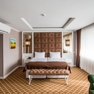 1 нощувка със закуска в суит за двама в хотел Арпезос, гр. Кърджали