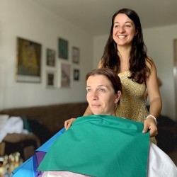 Засияйте в своята собствена палитра с Цветови анализ на живо или онлайн 