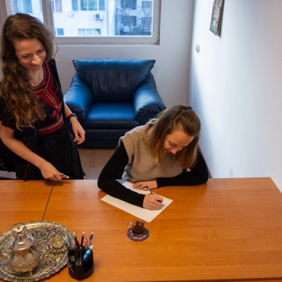 Потопете се в арабската култура и открийте един цял нов свят с Уъркшоп по арабски език от Makaroon Потопете се в арабската култура и открийте един цял нов свят с Уъркшоп по арабски език от Makaroon