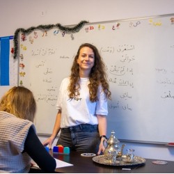 Arabic language workshop + oriental treat for one person in the Pearl Kingdom