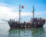 Подарете си една необикновена морска разходка за двама с кораб Св. Тома край Варна от Makaroon Подарете си една необикновена морска разходка за двама с кораб Св. Тома край Варна от Makaroon
